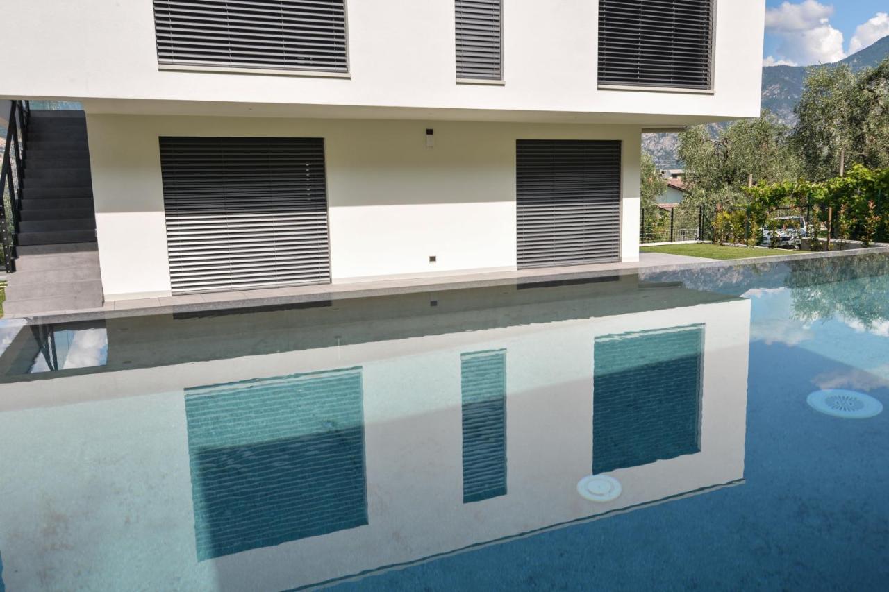 מאלצ'סינה Olivo Luxury Apartments מראה חיצוני תמונה